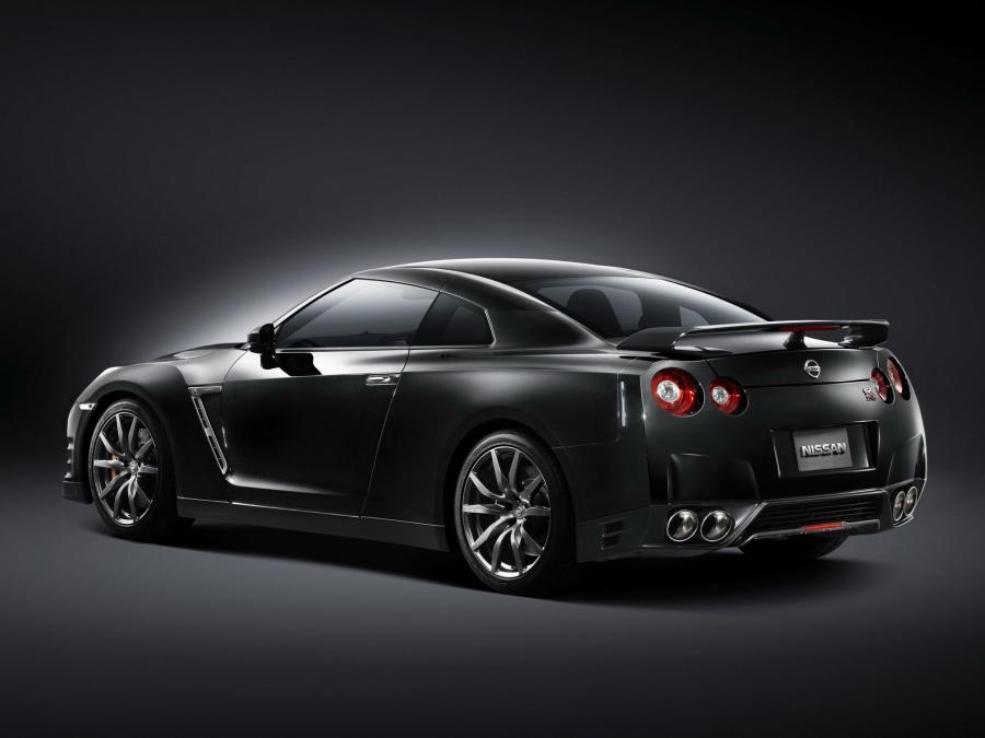  Nissan GT-R 2013 года  (JP) (фото 12 из 16)